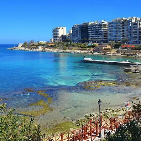 Spacious, Location Apartment Sliema