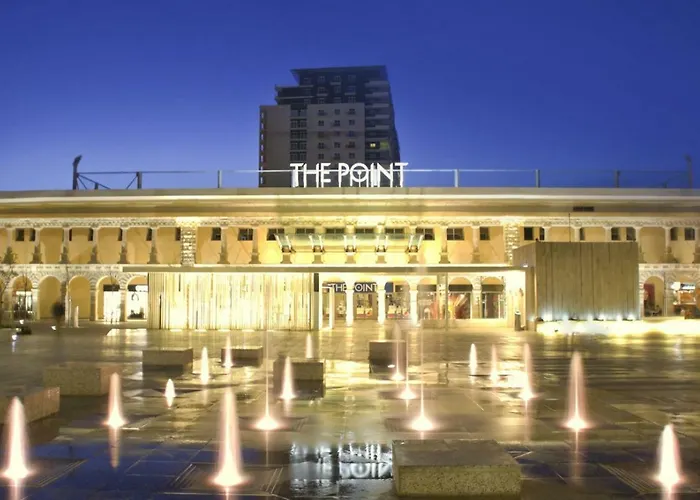 Spacious, Location *