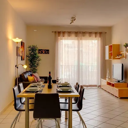 Spacious, Location Daire Sliema