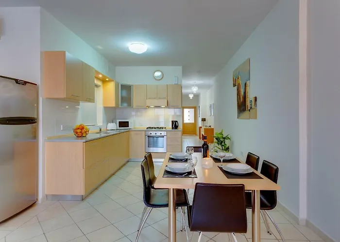 Spacious, Location Daire Sliema
