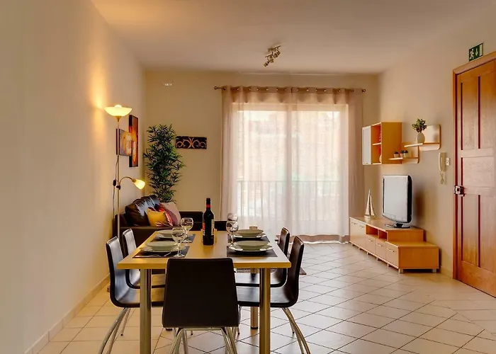 Spacious, Location Daire Sliema